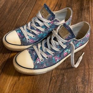 Flower Converse/ Chuck Taylors